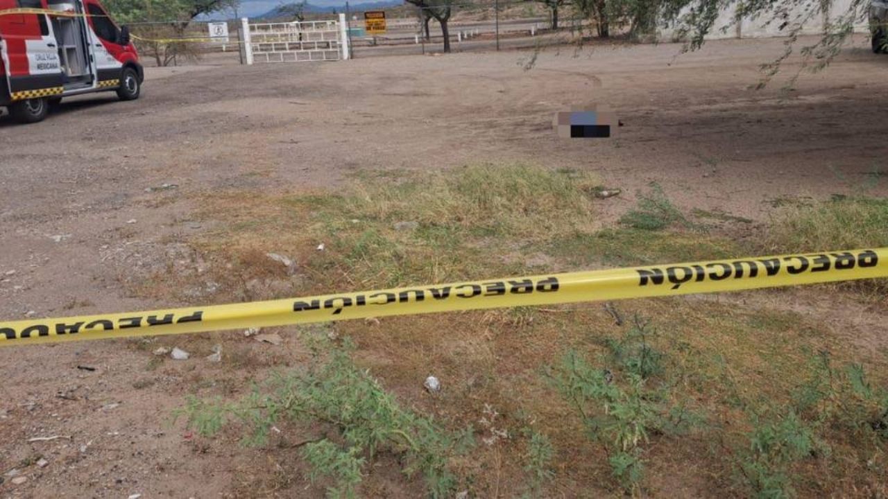 Lo ejecutan a balazos y abandonan el cuerpo frente a campo de tiro al norte de Sonora
