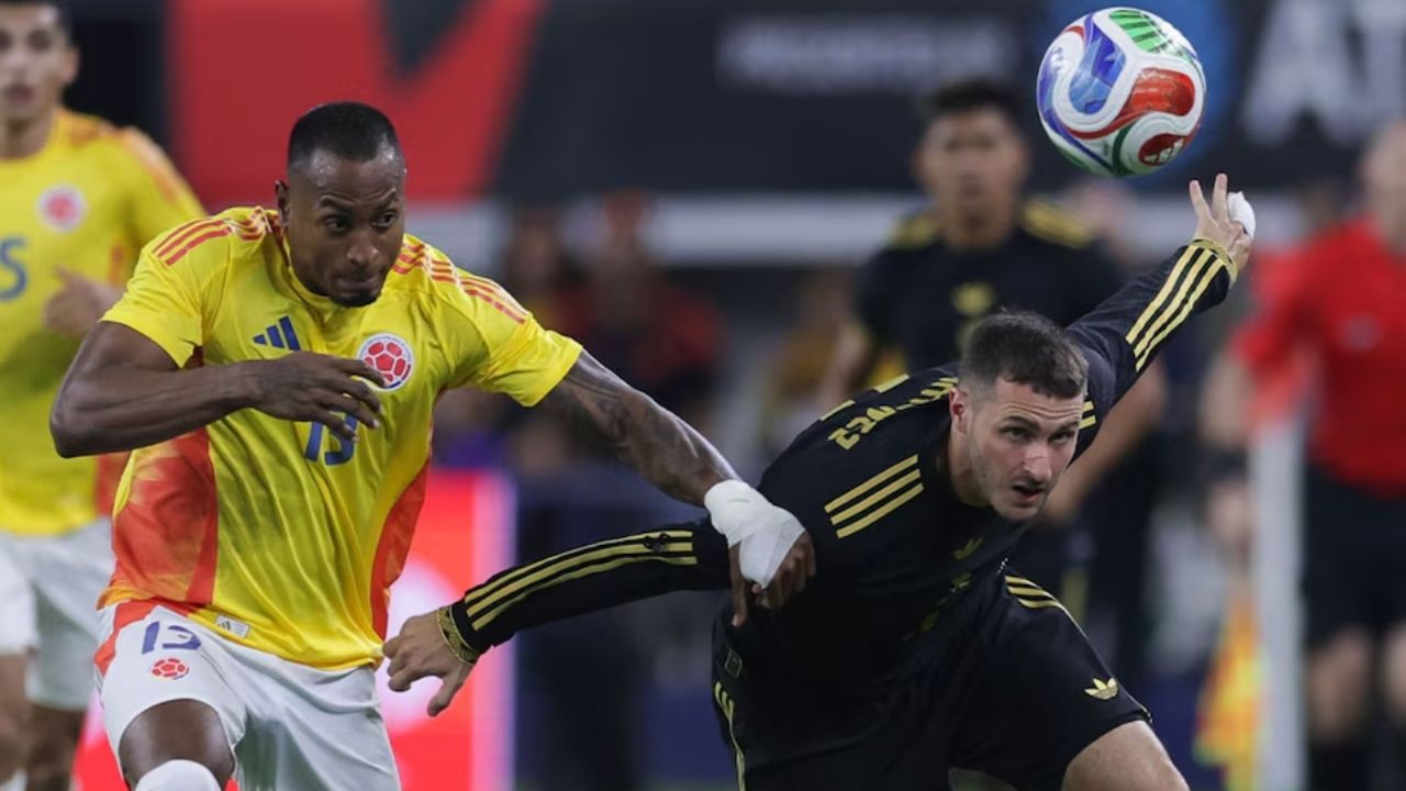 Santiago Giménez pide olvidar la goleada de Colombia sobre México; “Hay que cambiar la página”