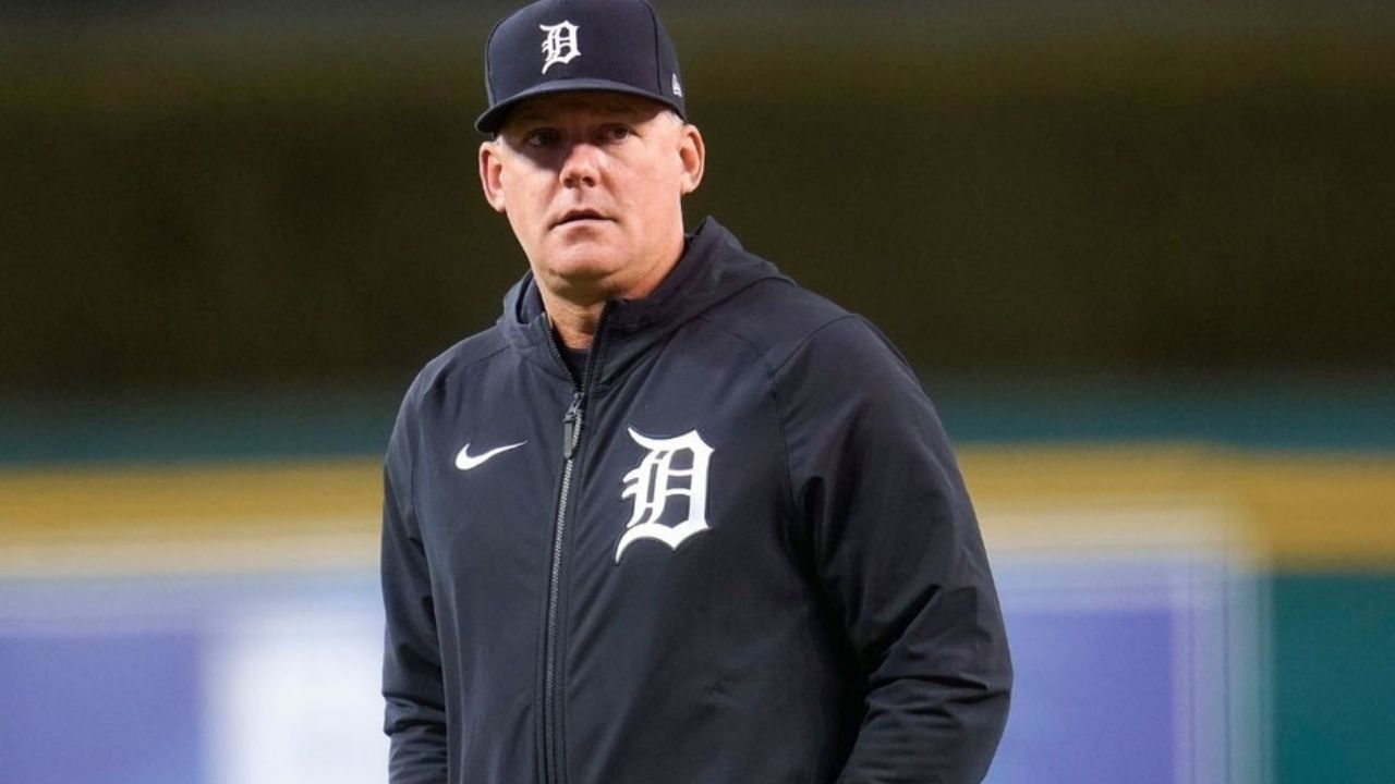 Detroit extiende su contrato al manager Hinch; buscan ‘amarrar’ a Skubal