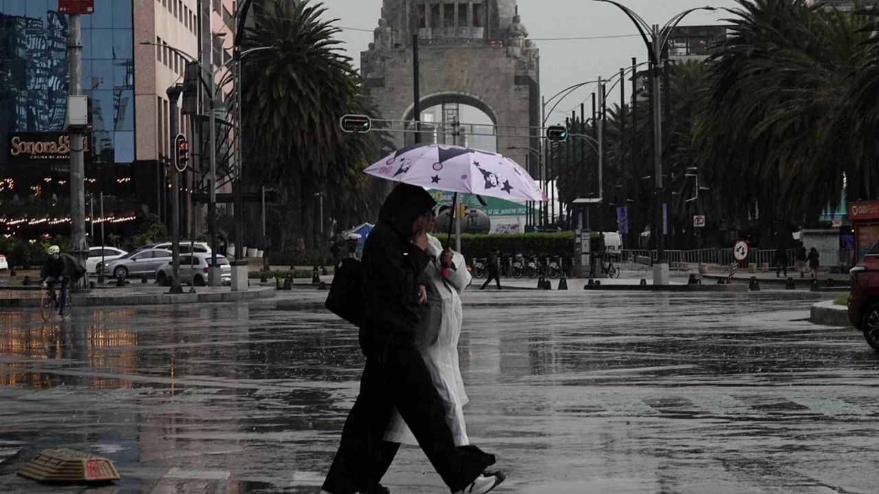 LLUVIAS intensas y nuevo Frente Frío afectarán gran parte de México HOY martes 14 de octubre