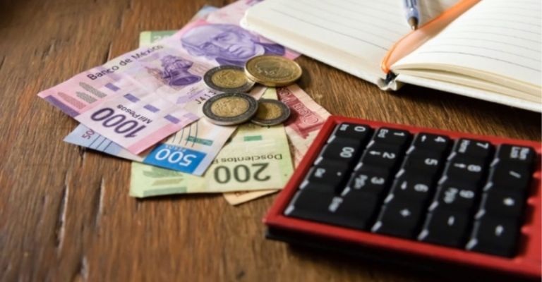 Aumento al aguinaldo en diciembre: proponen eliminar el pago del ISR