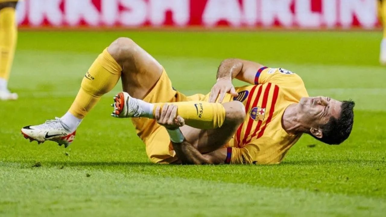 Dura baja para el Barcelona; Robert Lewandowski se ‘rompe’ y no podrá jugar contra Real Madrid