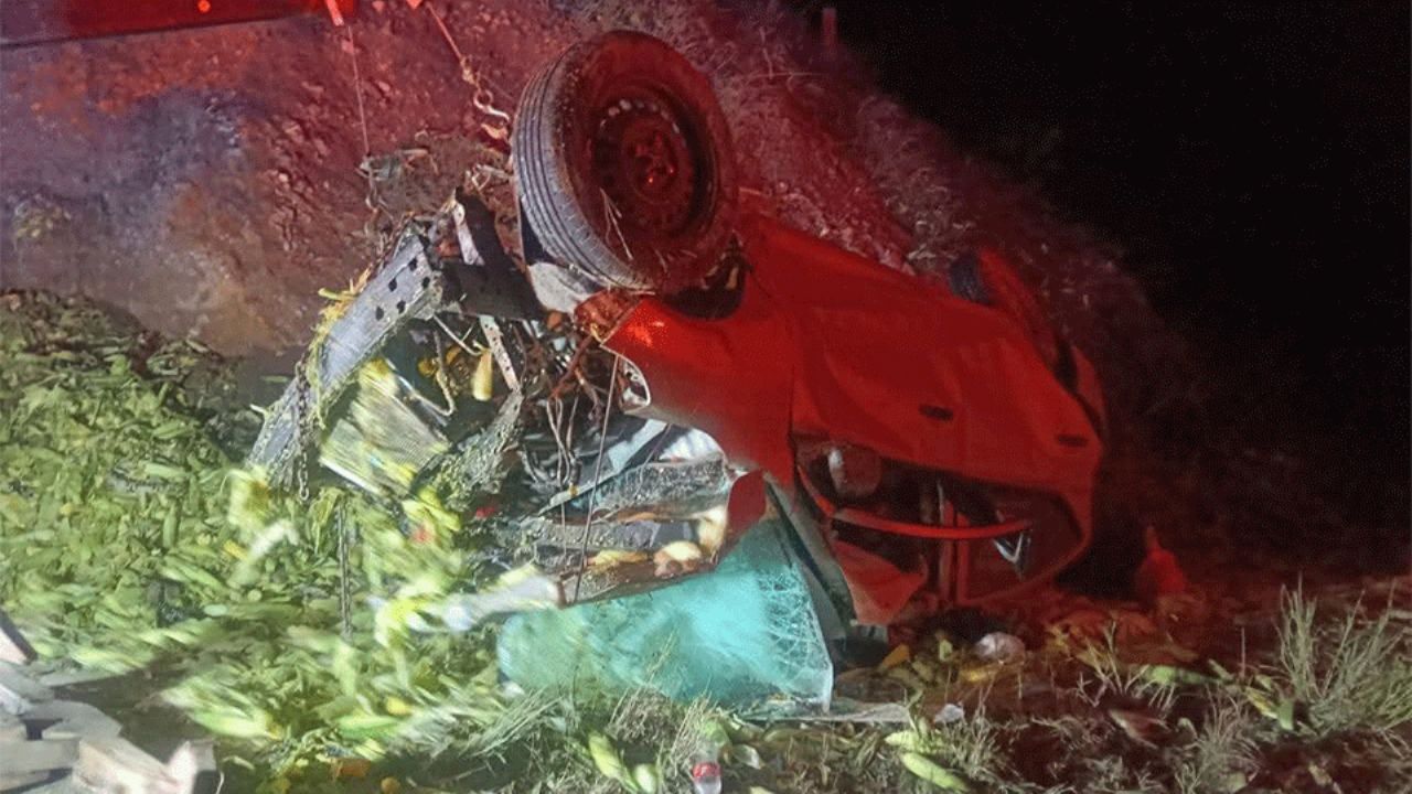 Tragedia en la carretera Cananea–Ímuris: Un muerto y un hombre prensado entre los fierros