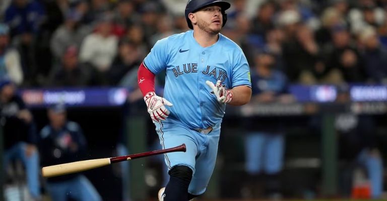 El cañonazo de Kirk selló la victoria de Toronto