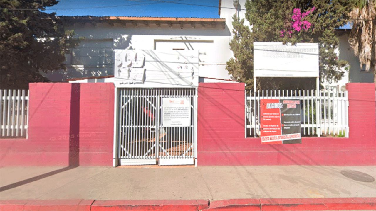 Nogales: Alumno de 14 años provoca pánico tras amenazar a compañera con réplica de pistola