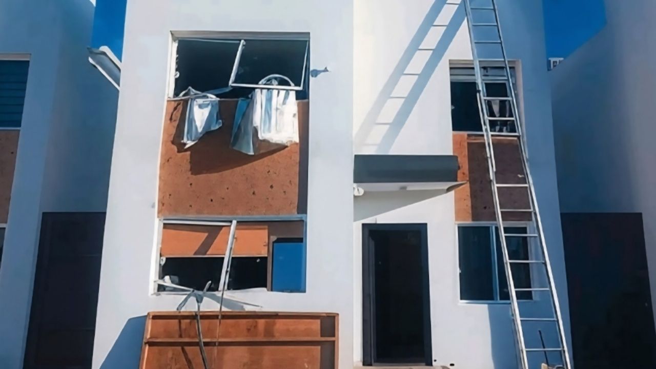 Un herido tras explosión por acumulación de gas en fraccionamiento Compostela de Ciudad Obregón