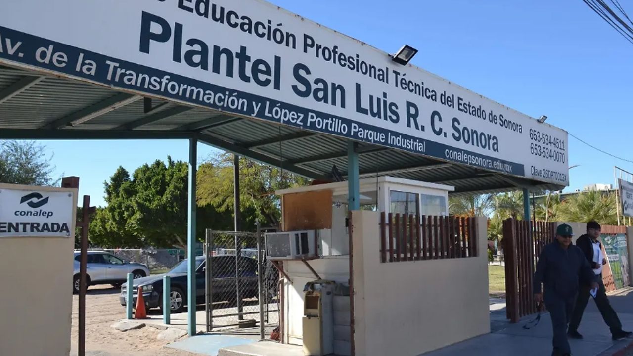 Alumno del Conalep San Luis Río Colorado es hospitalizado tras beber ácido por broma de compañeros