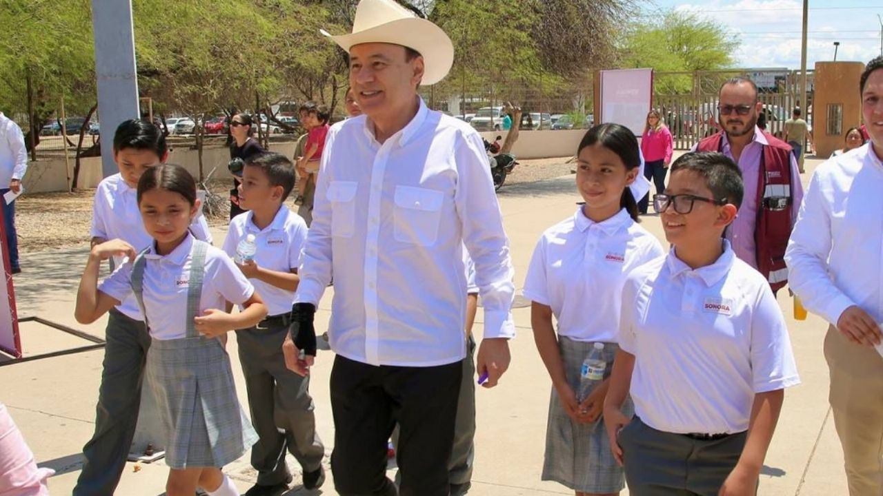 Baja la deserción escolar con las Becas Sonora de Oportunidades impulsadas por Alfonso Durazo