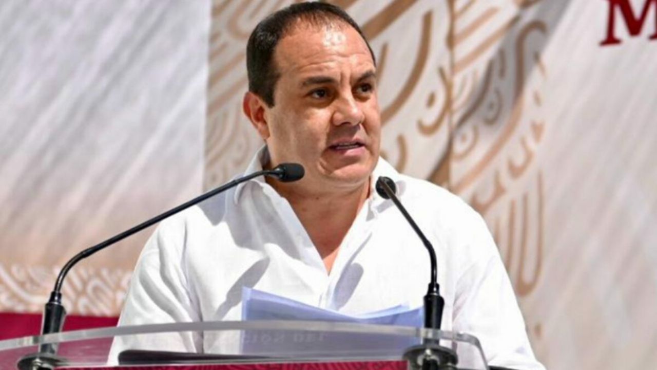 Sorprenden a Cuauhtémoc Blanco jugando pádel mientras “vota” la Ley General de Aguas