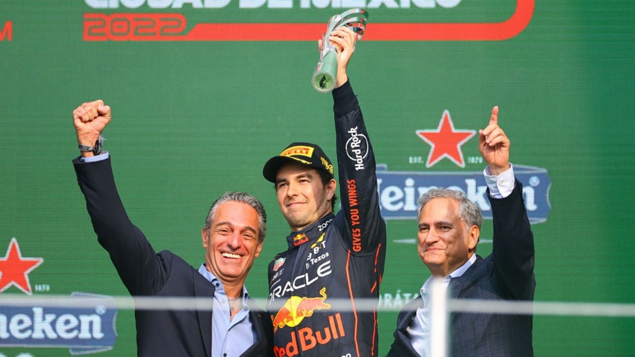 “Es un líder natural”: Carlos Slim Domit alaga la carrera de ‘Checo’ Pérez en su regreso a la F1