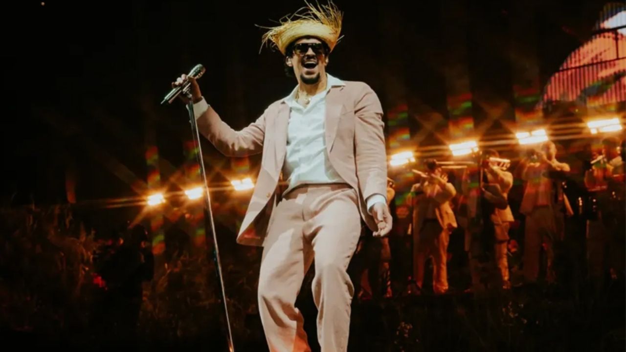 Bad Bunny será la estrella del Super Bowl LX; NFL ratifica al cantante en el Halftime Show del 2026