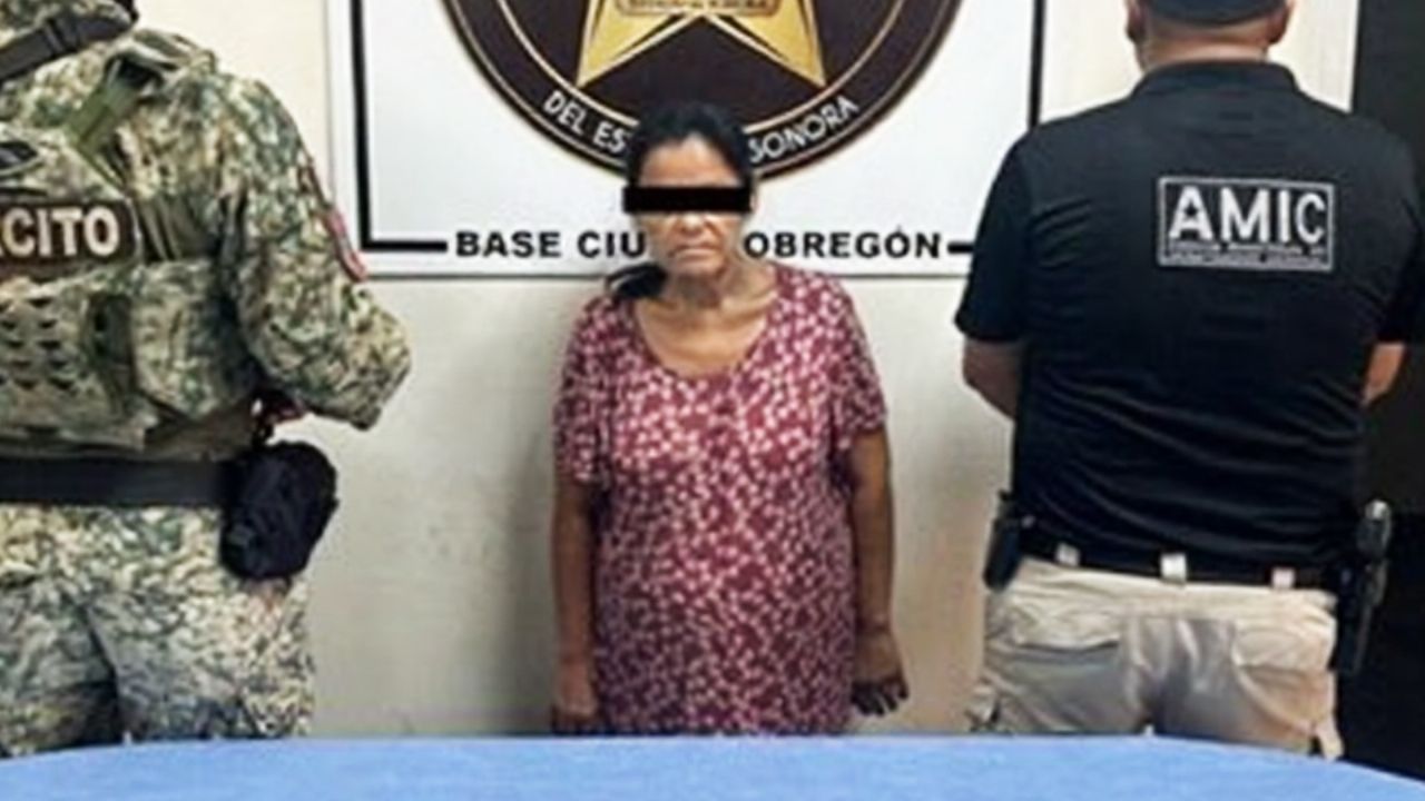 Narcomenudeo en Cajeme: Arrestan a mujer ‘tiradora’ y aseguran más de 90 dosis de droga