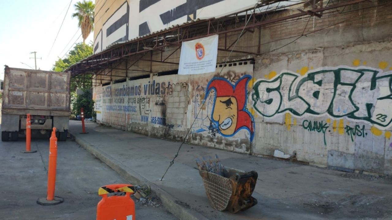 Hermosillo: Demuelen el emblemático edificio de Cinema 70 a más de 50 años de construcción