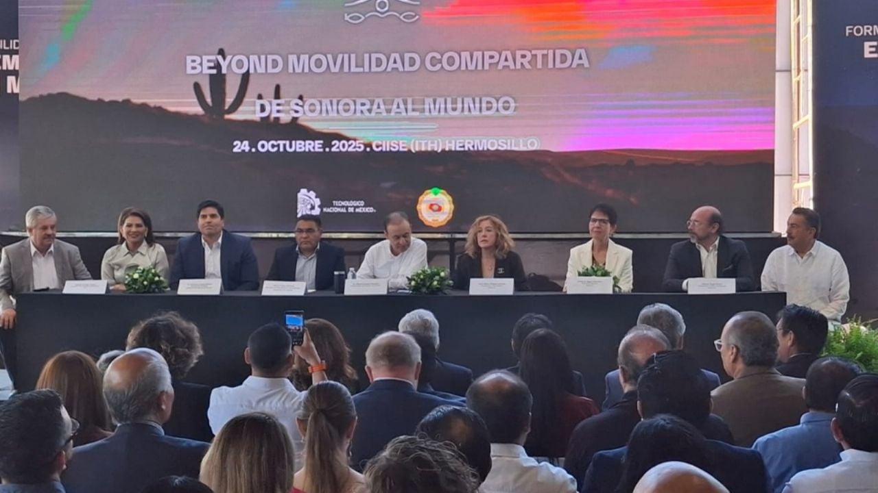 Durazo presenta ‘BeyonD Movilidad Compartida’, prototipo de auto eléctrico que se fabricará en Sonora