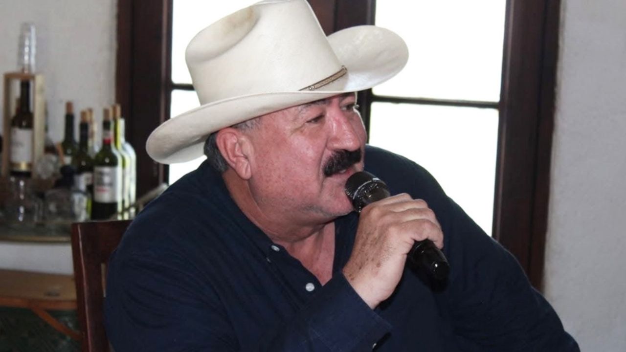 “”Lo arreglamos a ching…”: Alcalde de Ures reta a una pelea a activista opositor de presa