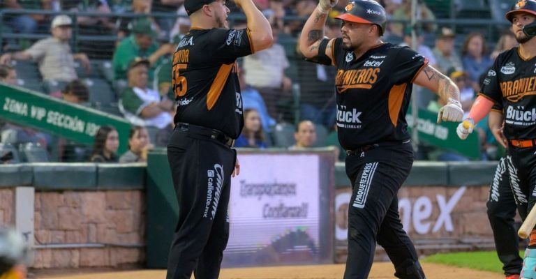 Burruel disparó su primer jonrón de la campaña