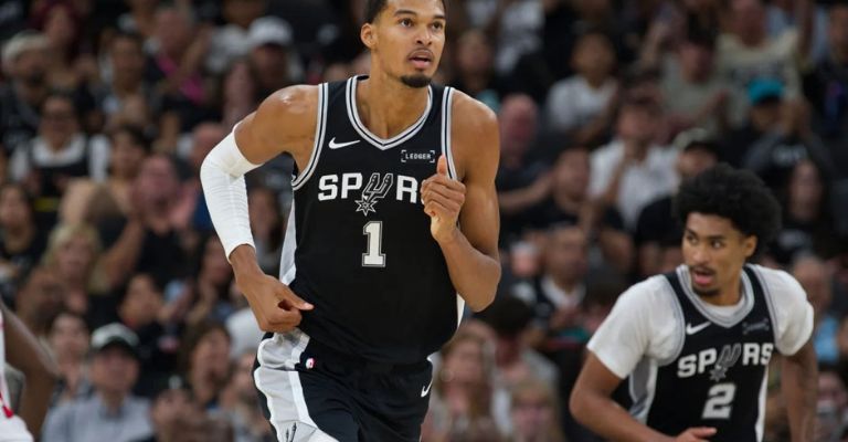 Wembanyama demostró que está completamente sano