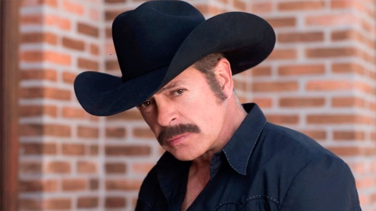 (VIDEO) Campesinos bloquean carreteras en Guanajuato y Sergio Goyri los llama “infelices”