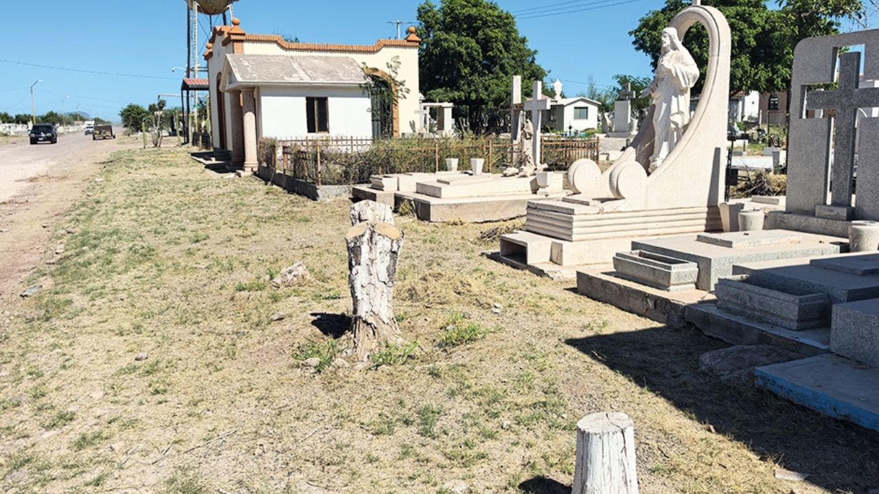 Panteones de Ciudad Obregón, listos para recibir a visitantes con agua y limpieza garantizada
