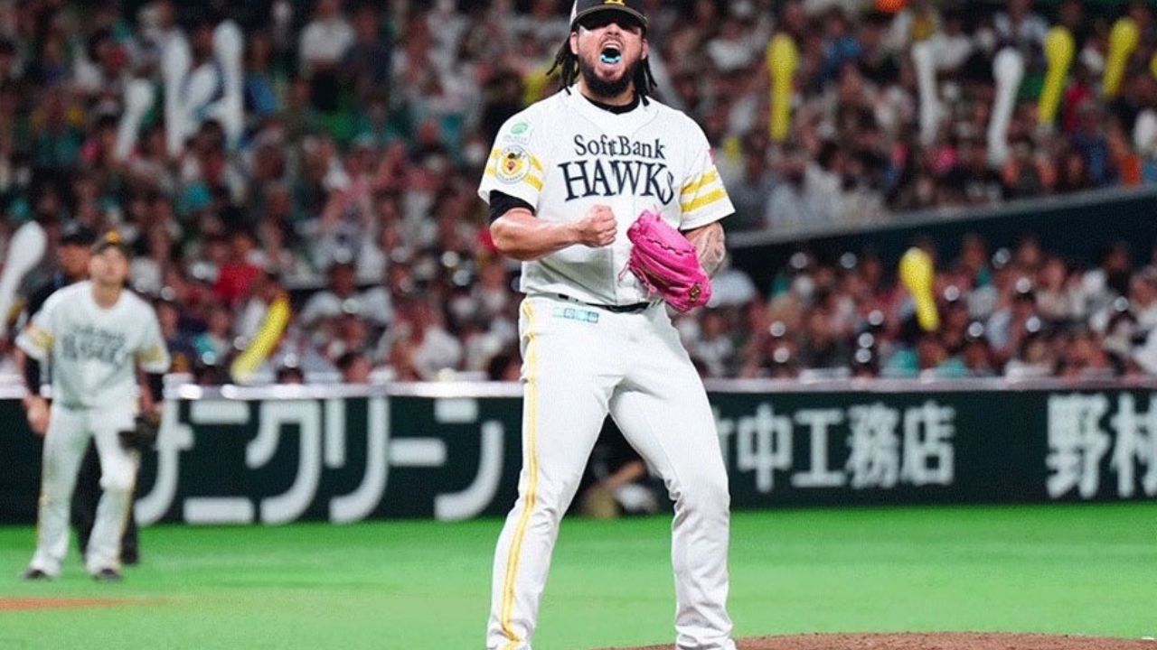 Mexicano Roberto Osuna se corona con los SoftBank Hawks en el beisbol de Japón