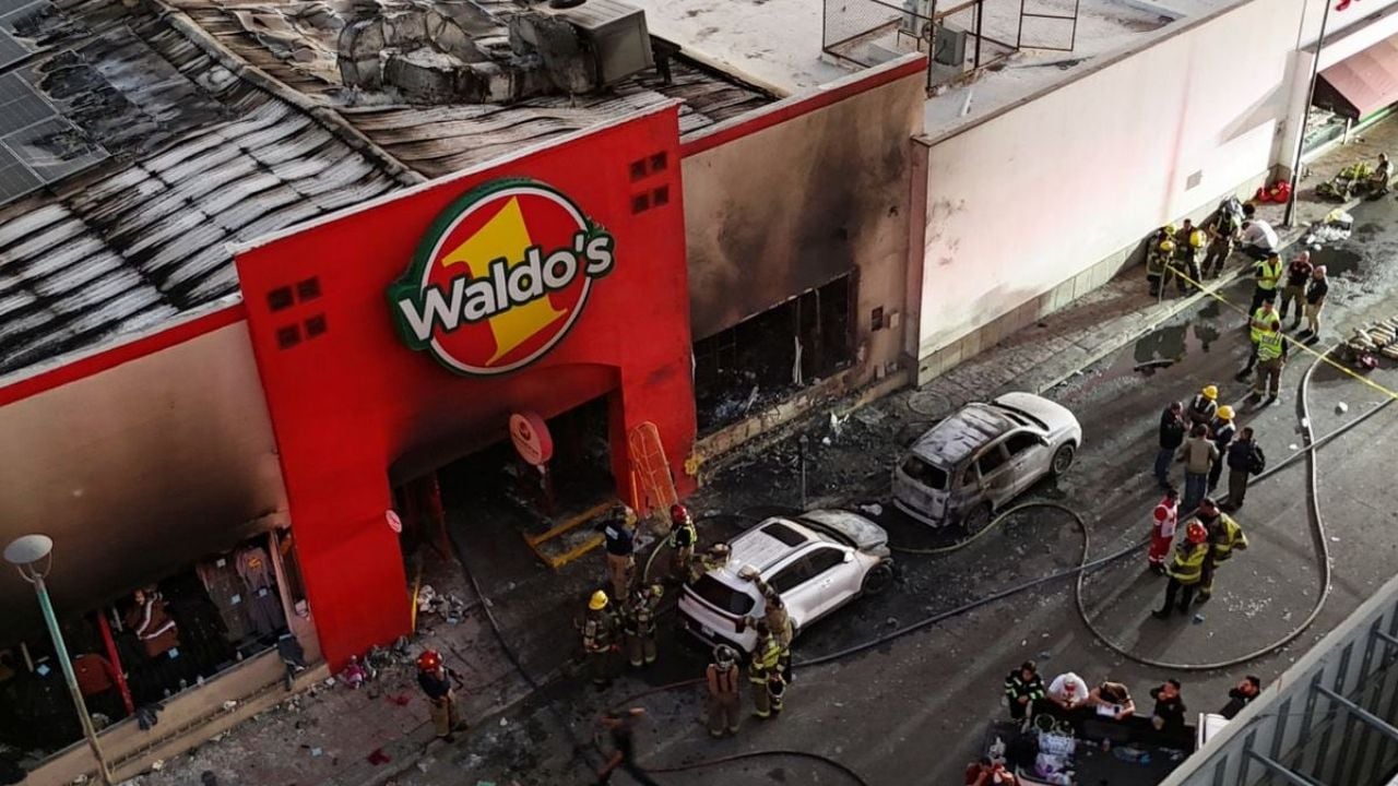 Incendio Waldo’s Hermosillo: CONFIRMAN que personal de CFE es INVESTIGADO por la tragedia