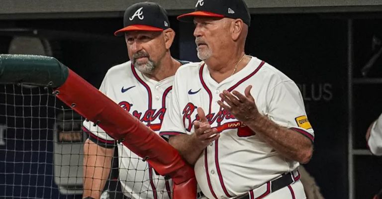 Weiss estuvo como coach de Snitker