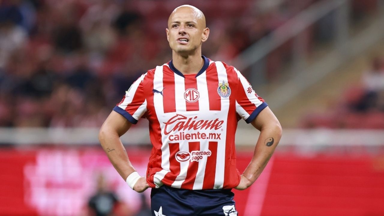 ‘Chicharito’ Hernández sin equipo al finalizar el Apertura 2025; Chivas optó por no renovar su contrato