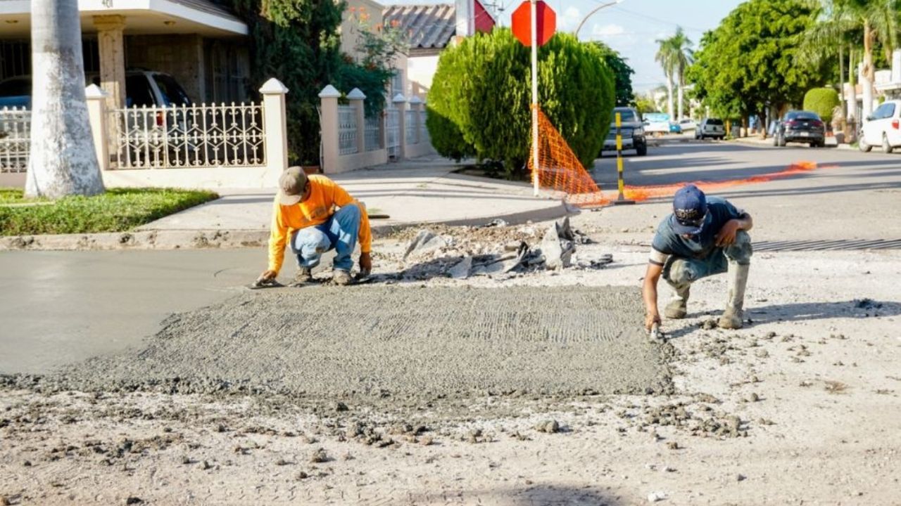 Gobierno de Navojoa promete mayor durabilidad de calles con bacheo de concreto hidráulico