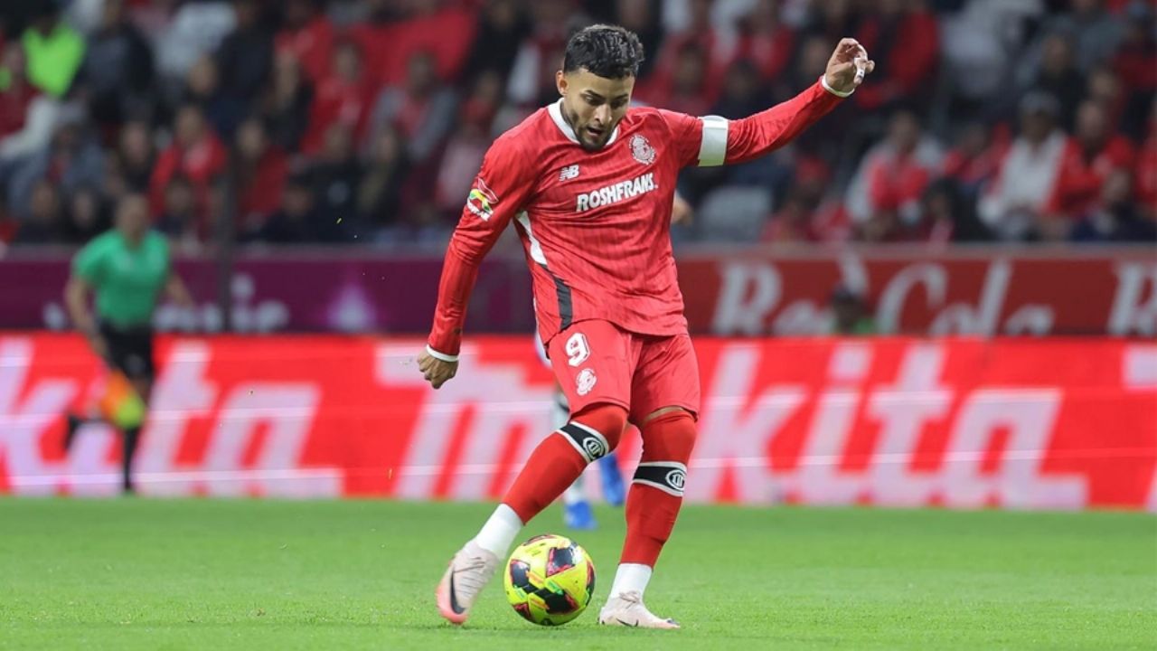 Alexis Vega trabaja en su recuperación para reintegrarse a los Diablos del Toluca de cara a la Liguilla