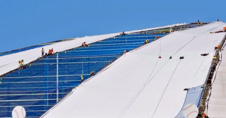 Los trabajos de reparación continúan a todo vapor