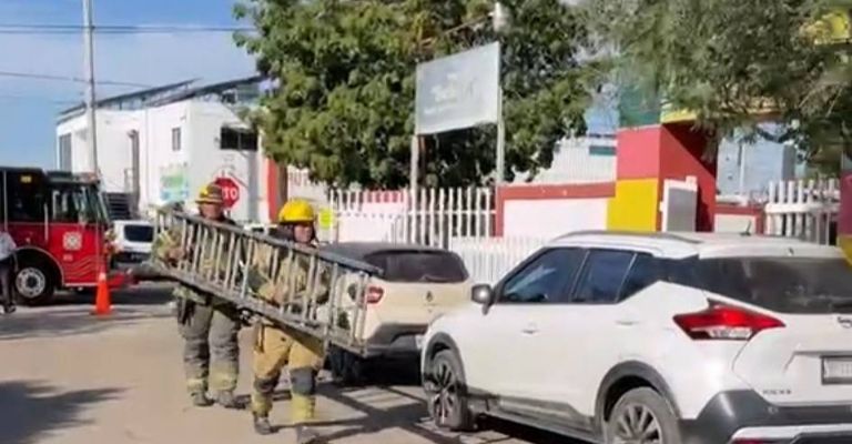 Pánico en kínder de Hermosillo tras cortocircuito de transformador; más de 40 menores son evacuados