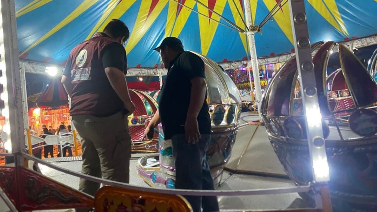VIDEO: Juego mecánico se descarrila en feria de Yucatán; Protección Civil lo suspende