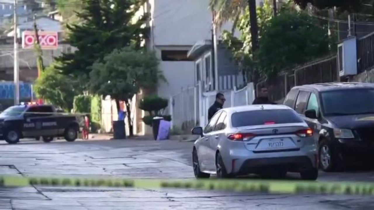 Ejecutan a mujer en Tijuana; el cuerpo fue encontrado dentro de su automóvil en la colonia Patrimonial