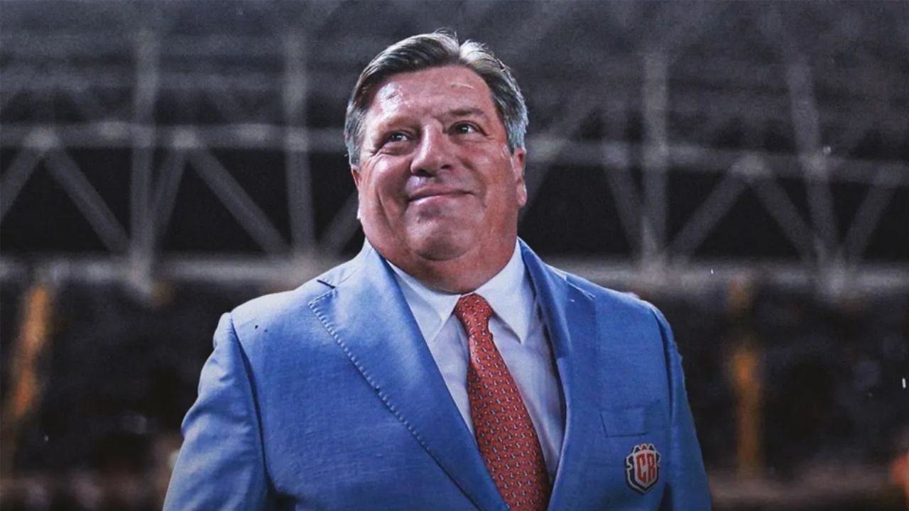 Les sale caro: Selección de Costa Rica paga indemnización al ‘Piojo’ Herrera tras su despido