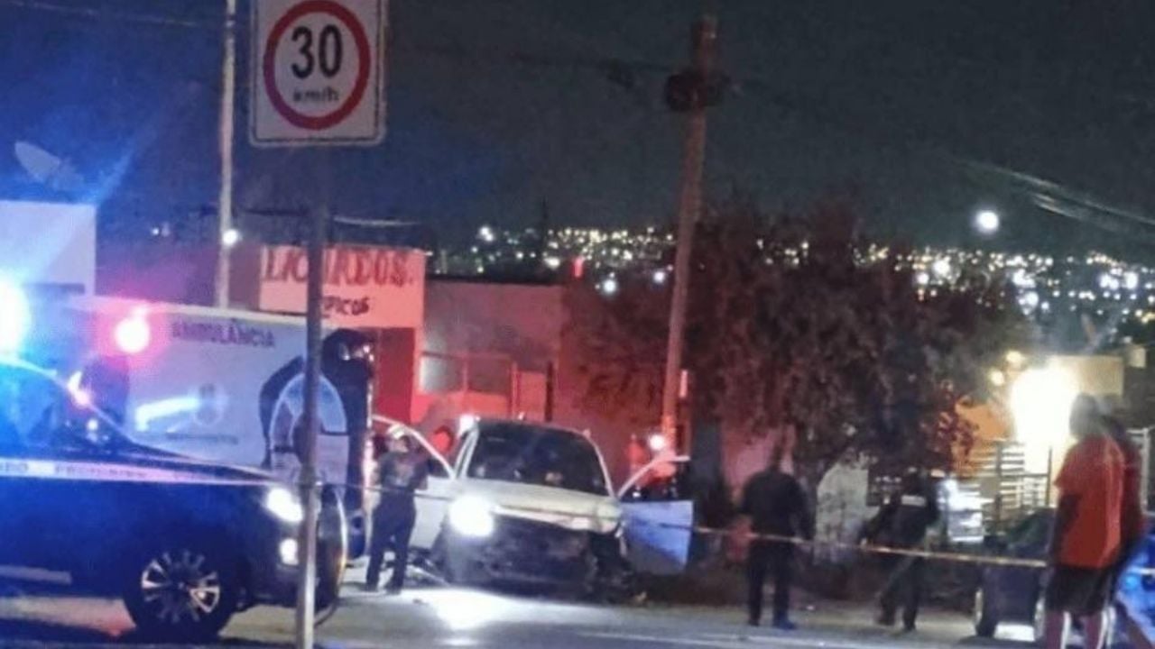 Hombres armados interceptan y ejecutan a balazos a una pareja en calles de García, Nuevo León