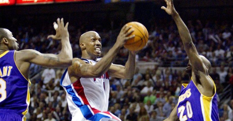 Ganó un título de la NBA como jugador con los Pistons