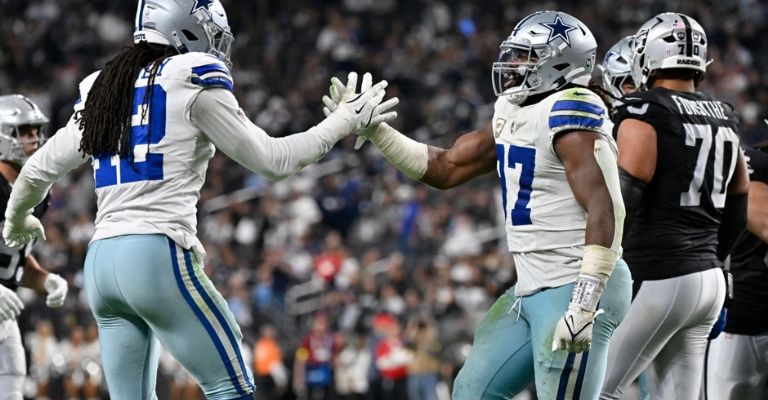 Odighizuwa y Clowney son pilares de la defensa