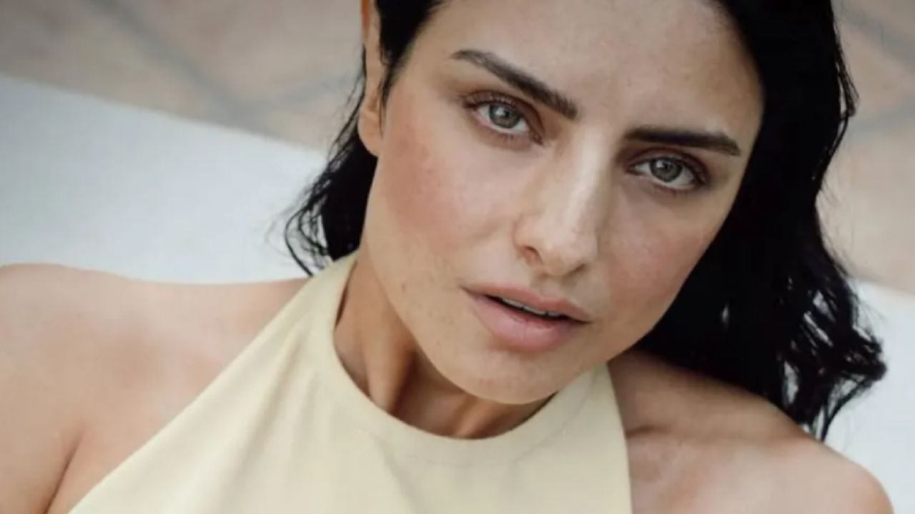 Aislinn Derbez confirma causa del fallecimiento de su madre y pide respeto a su duelo