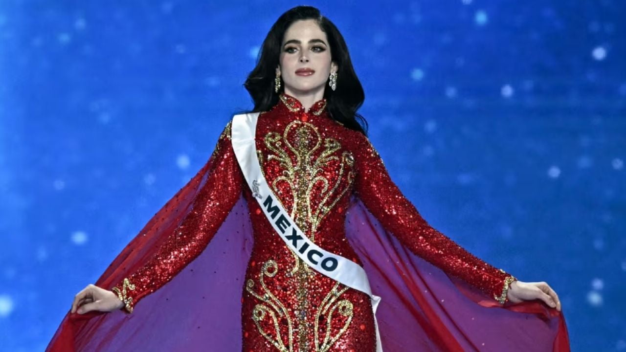 Staff de Miss Universo 2025 afirma que le regalaron la corona a Fátima Bosch; exhibe las ‘pruebas’