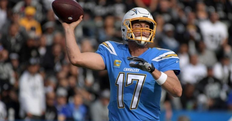 Rivers brilló con los Chargers