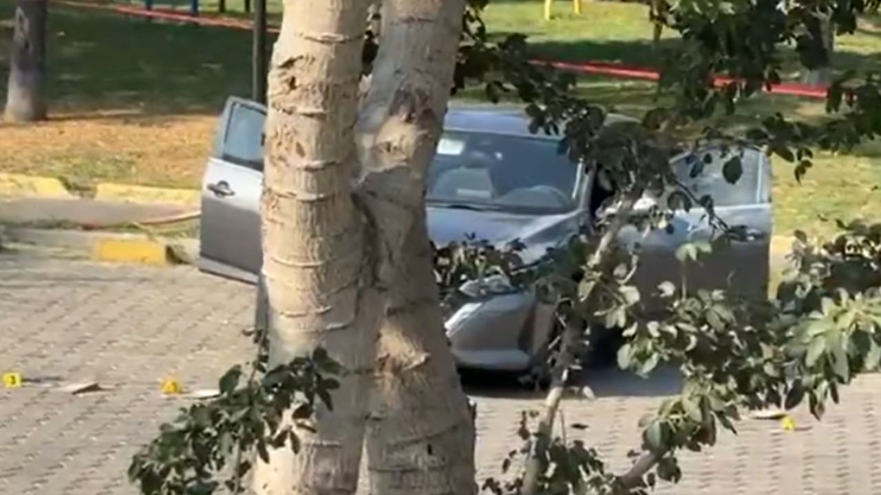 Reportan posible ‘levantón’ de dos agentes federales en Zapopan; hallan su vehículo baleado