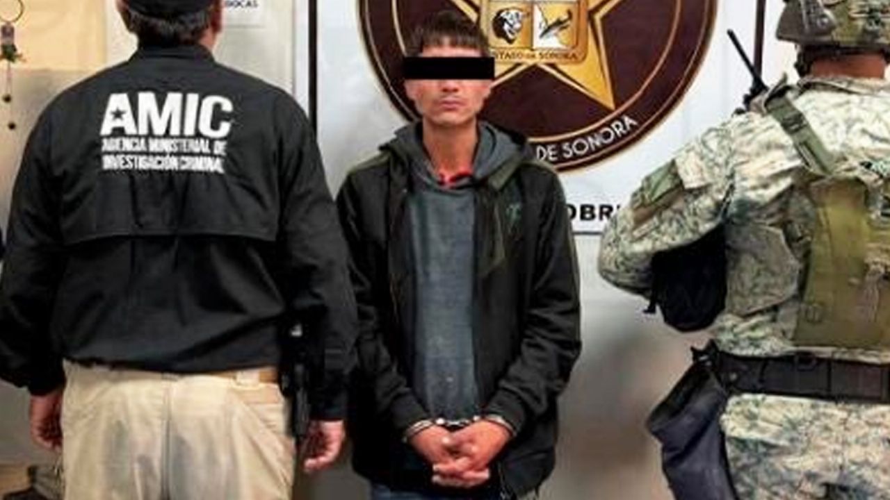 Intentó evadir a las autoridades: Cae hombre con envoltorios de crystal en Ciudad Obregón