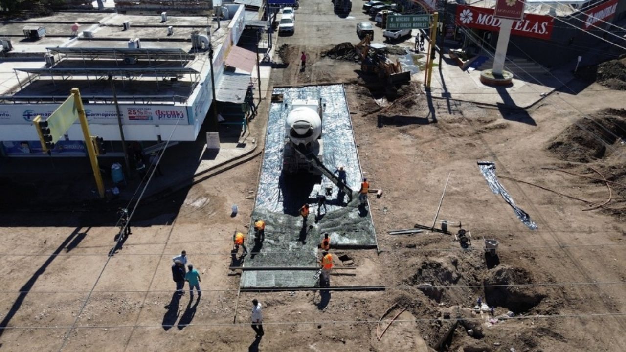Apuestan por concreto hidráulico para tapar baches en Navojoa; han rehabilitado más de 3,513 metros cuadrados