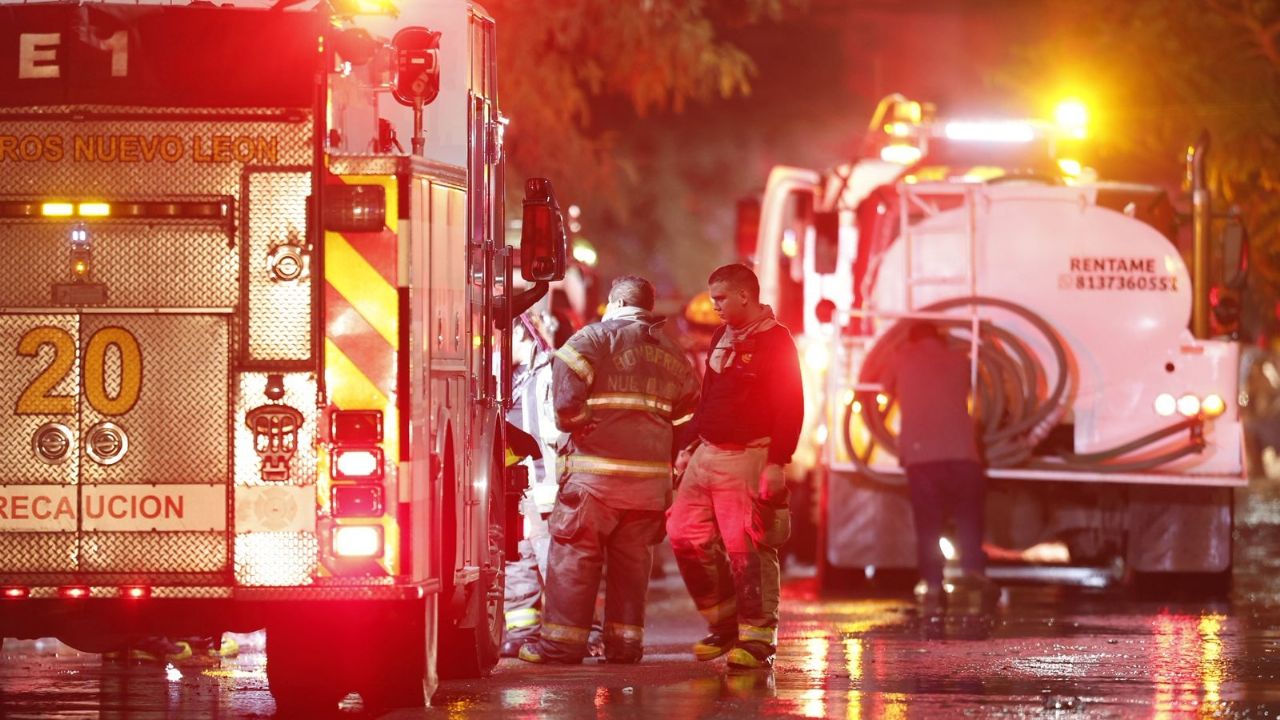 FUERTE VIDEO: EXPLOSIÓN de pirotecnia en Pesquería deja tres muertos y varias casas destruidas