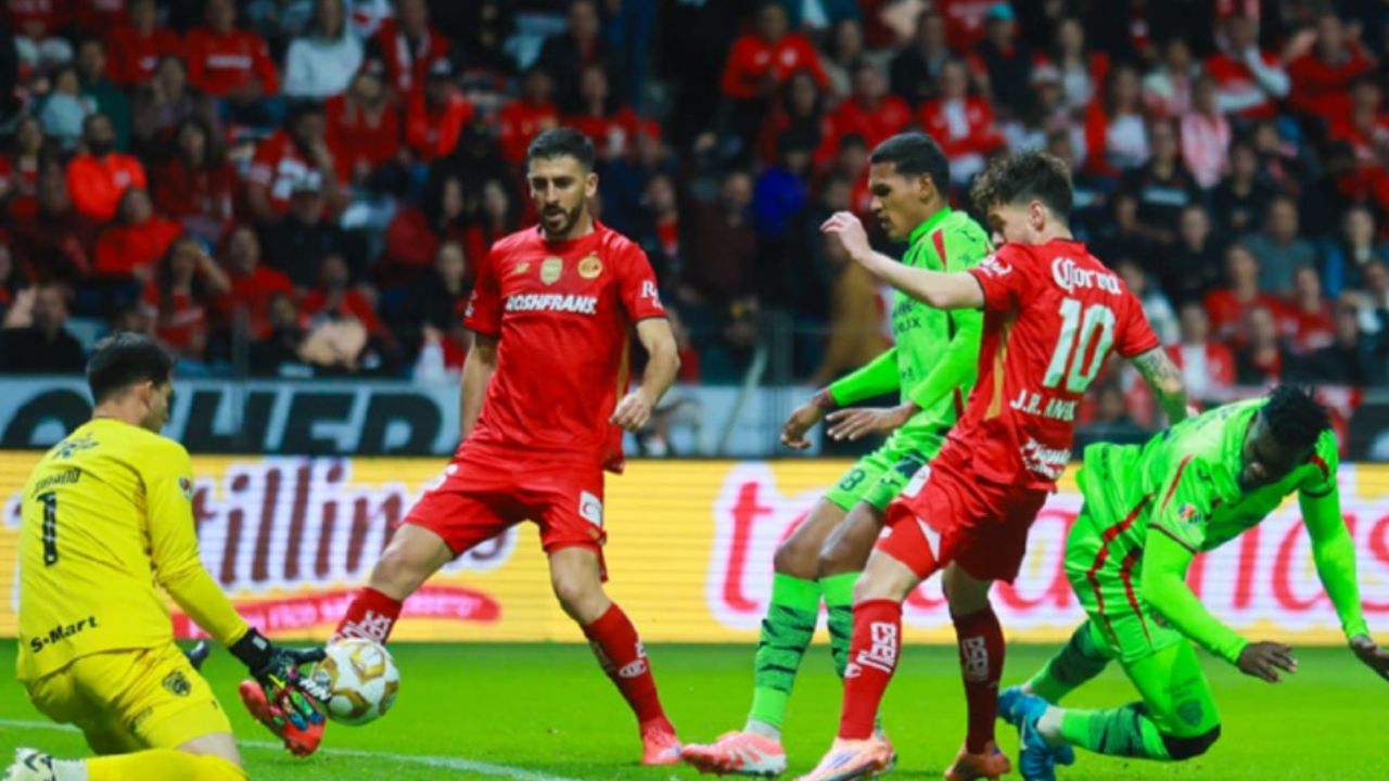 El campeón está en las semifinales: Juárez se pone ‘Bravo’, pero Toluca avanza