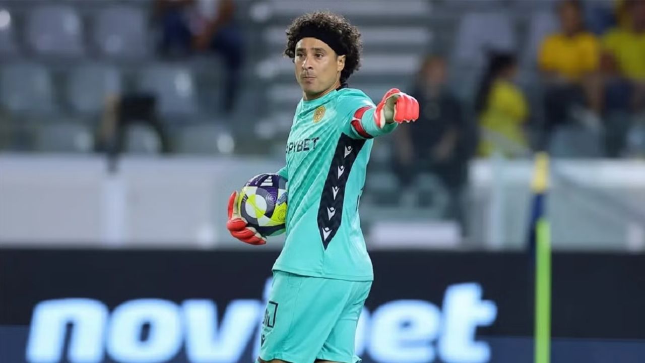 Guillermo Ochoa se ‘come’ gol olímpico y provoca el empate entre el AEL Limassol y el Apollon de Chipre