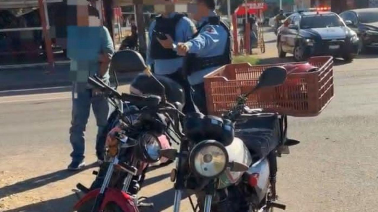 FUERTE ACCIDENTE en Ciudad Obregón: No hace alto y chocan dos motociclistas en boulevard Ramírez