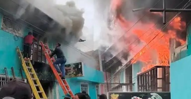 Diez personas mueren en incendio de restaurante en Huancané, Perú