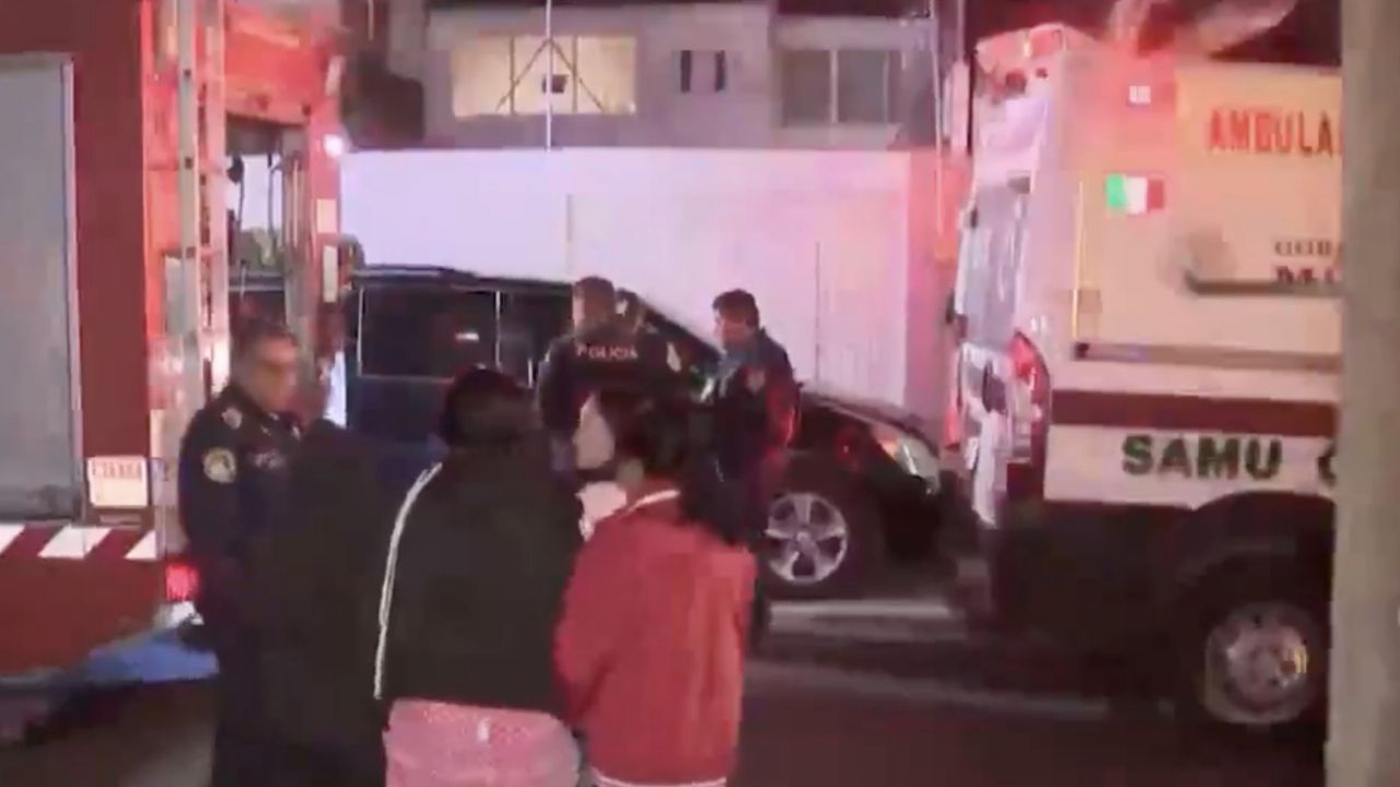 Siniestro en la Venustiano Carranza, CDMX: Explosión provoca incendio en vivienda; hay una víctima