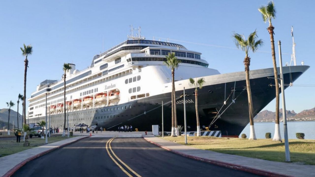 Gran turismo en Guaymas: Llega crucero ‘Zaandam’ con más de mil pasajeros; autoridades lo reciben